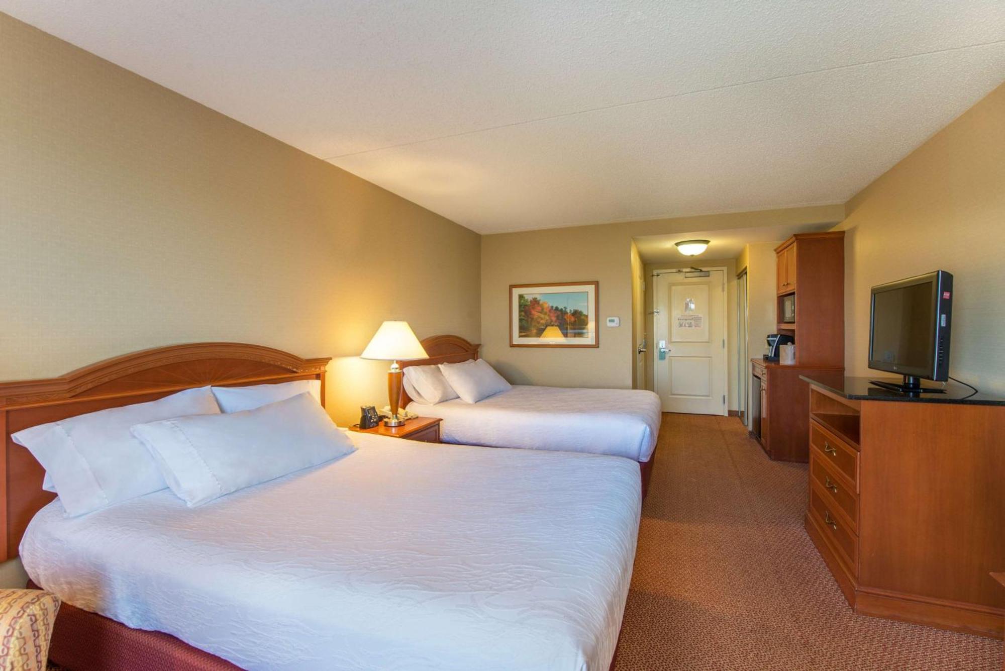 Hilton Garden Inn Fishkill Bagian luar foto
